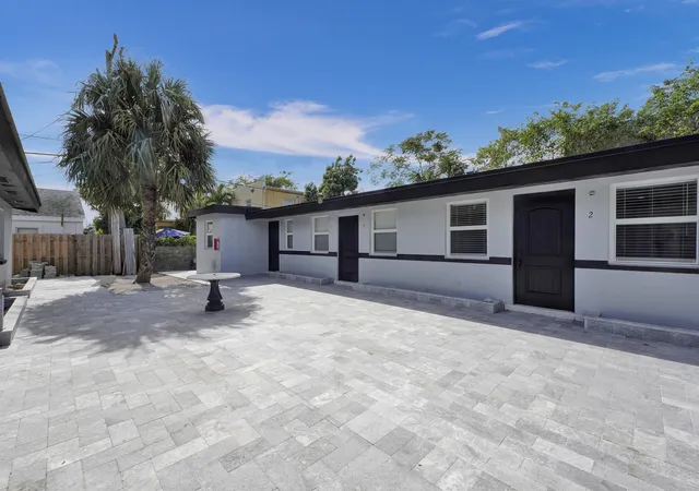 Photo 2 of Multi family home for sale at 332 Walton Blvd, West Palm Beach, FL 33405 | MLS# B26042781 | Listing updated on 2026-09-23