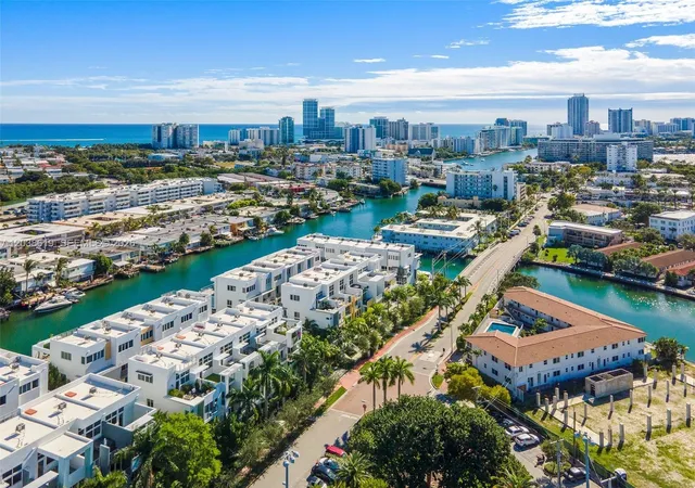 47th image of 39 N Shore Dr, Miami Beach, FL 33141 | MLS# A12038619