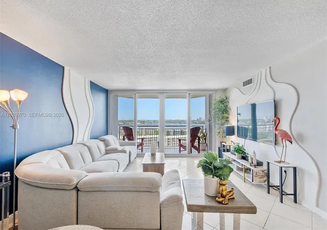 3rd image of 18031 Biscayne Blvd, Aventura, FL 33160