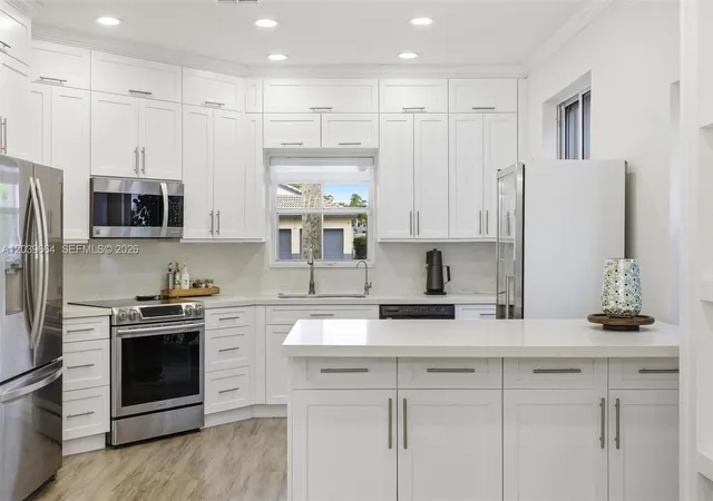Homes for sale in Pembroke Pines, FL | 19185 Nw 22Nd St, Pembroke Pines, FL 33029 | MLS# A12039664