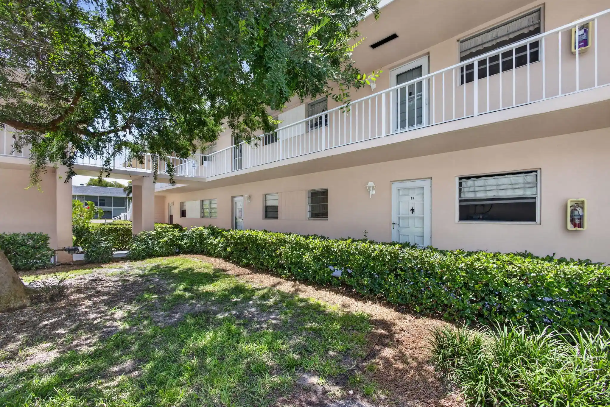 Condo for sale at 18081 SE Country Clb Dr #9-83, Jupiter, FL 33469 | MLS# B26042974