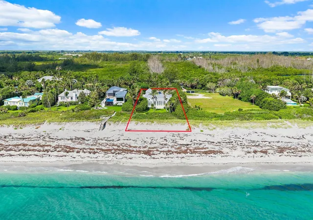 Photo 2 of Single family home for sale at 43 N Beach Rd, Hobe Sound, FL 33455 | MLS# B26043018 | Listing updated on 2026-10-08