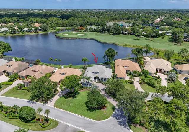 4th image of 1306 Se Brewster Pl Se, Stuart, FL 34997 | MLS# B26043045