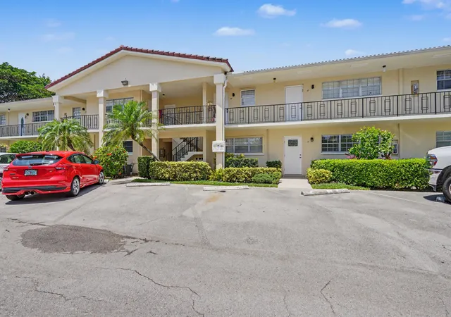 Condo for sale at 2202 NE 36th Street #17, Lighthouse Point, FL 33064 | MLS# B26043069
