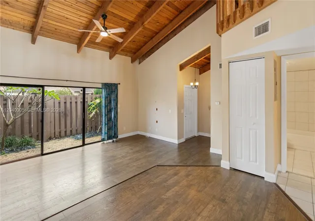 4th image of 8021 Sw 21St Ct, Davie, FL 33324 | MLS# A12040005