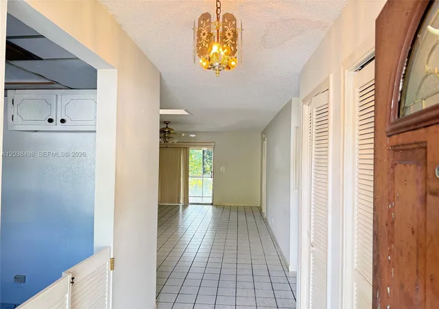 5th image of 417 Sw Natura Ave #A, Deerfield Beach, FL 33441 | MLS# A12038498