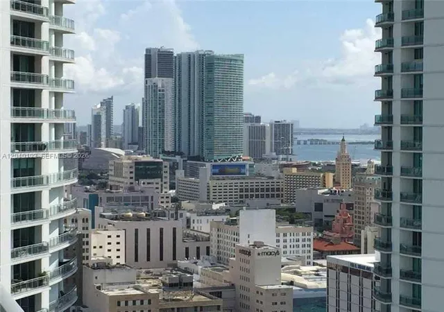 Homes for sale in Miami, FL | 92 Sw 3 Street, Miami, FL 33130 | Houzeo