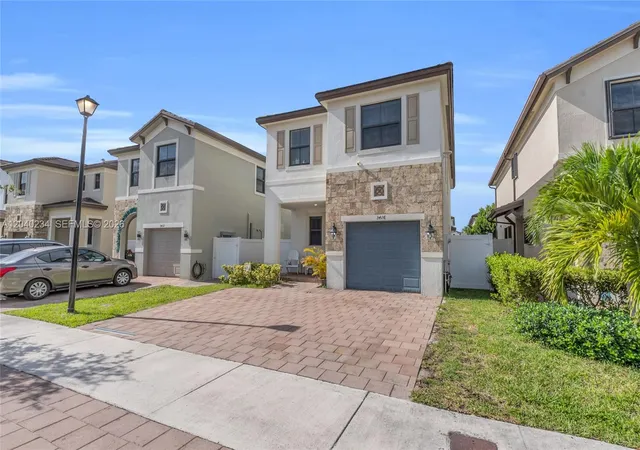 4th image of 3416 W 109Th Pl, Hialeah, FL 33018 | MLS# A12040234