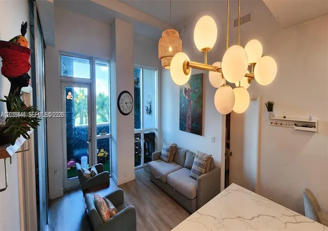 2nd image of 244 Biscayne Blvd #301, Miami, FL 33132 | MLS# A12036446