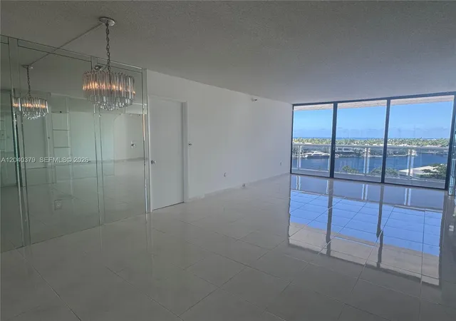 3rd image of 20505 E Country Club Dr #835, Miami, FL 33180 | MLS# A12040379