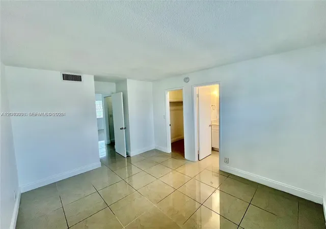 Homes for sale in Pompano Beach, FL | 241 Se 9Th Ave, Pompano Beach, FL 33060