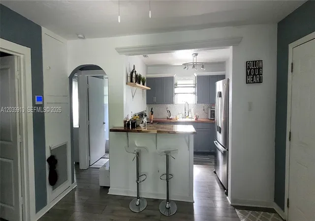 Homes for sale in Fort Lauderdale, FL | 104 Ne 5Th St, Fort Lauderdale, FL 33301 | MLS# A12039910