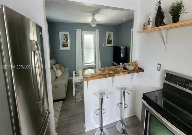 Homes for sale in Fort Lauderdale, FL | 104 Ne 5Th St, Fort Lauderdale, FL 33301 | MLS# A12039910
