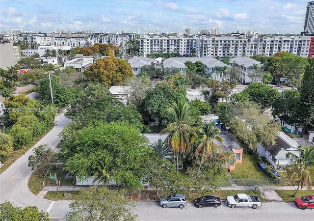 Homes for sale in Fort Lauderdale, FL | 440 Ne 1st Ave, Fort Lauderdale, FL 33301 | MLS# A12039042