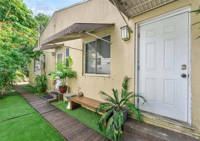 Homes for sale in Fort Lauderdale, FL | 440 Ne 1St Ave, Fort Lauderdale, FL 33301 | MLS# A12039042