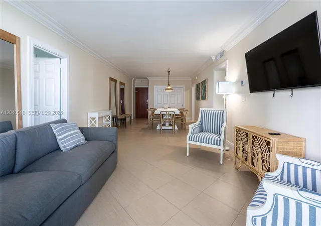 5th image of 4001 S Ocean Dr #9J, Hollywood, FL 33019 | MLS# A12040519