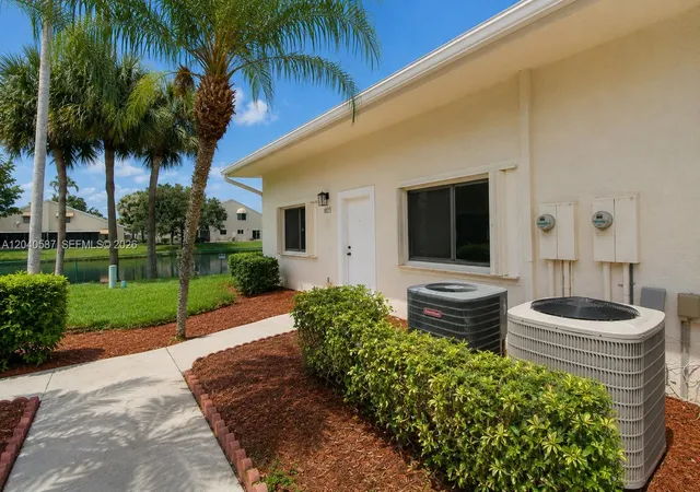 Homes for sale in Sunrise, FL | 10213 Nw 33rd St, Sunrise, FL 33351 | MLS# A12040587