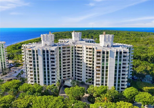Homes for sale in Key Biscayne, FL | 1121 Crandon Blvd E1205 #E1205, Key Biscayne, FL 33149 | MLS# A12040230