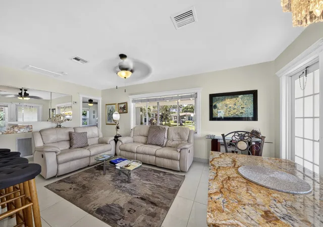 Listing Photo 5 - Condo for sale in building located at 1225 Hillsboro Mile, Hillsboro Beach, FL 33062 - Unit #Villa H2