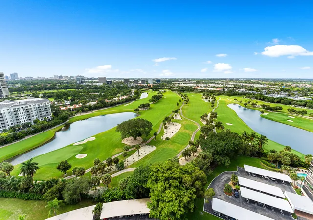 Photo 3 of Condo for sale at 2425 Presidential Way #Ph5, West Palm Beach, FL 33401 | MLS# B26043648 | Listing updated on 2026-10-08
