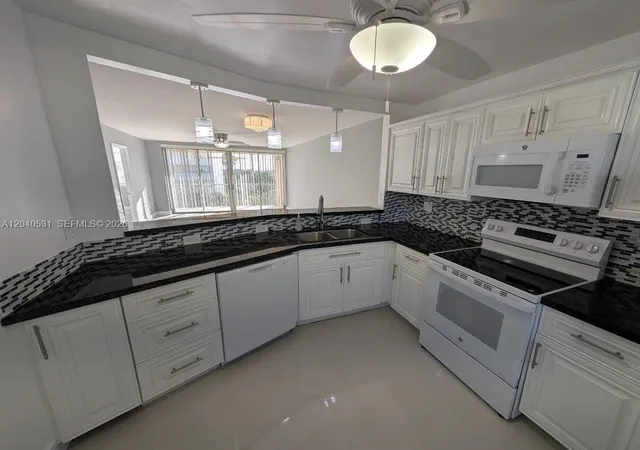 2nd image of 1750 Ne 191St St #6223, Miami, FL 33179 | MLS# A12040531