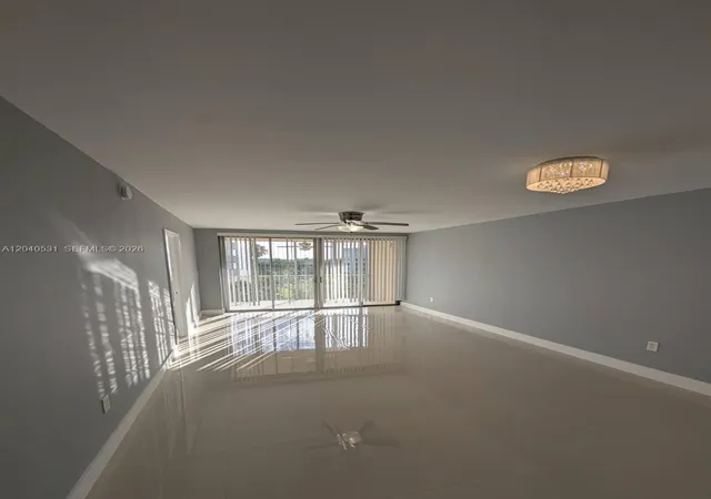 5th image of 1750 Ne 191St St #6223, Miami, FL 33179 | MLS# A12040531