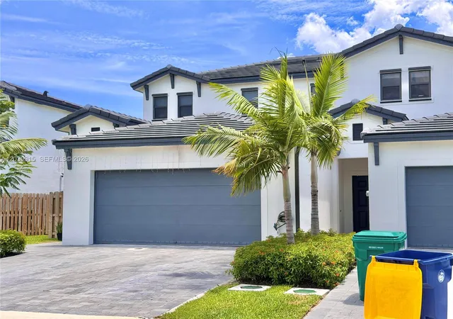 3rd image of 2950 Park Pl #5838, Fort Lauderdale, FL 33312 | MLS# A12039915
