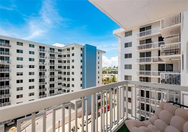 2nd image of 401 Ocean Dr, Miami Beach, FL 33139
