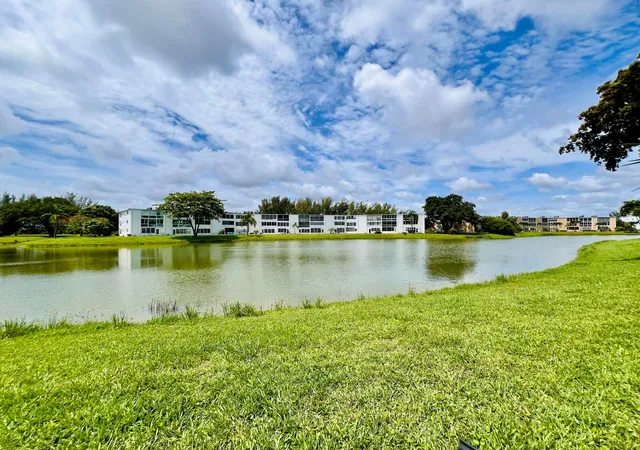 Photo 1 of Condo for sale at 107 Wellington D, West Palm Beach, FL 33417 | MLS# B26043694 | Listing updated on 2026-09-28