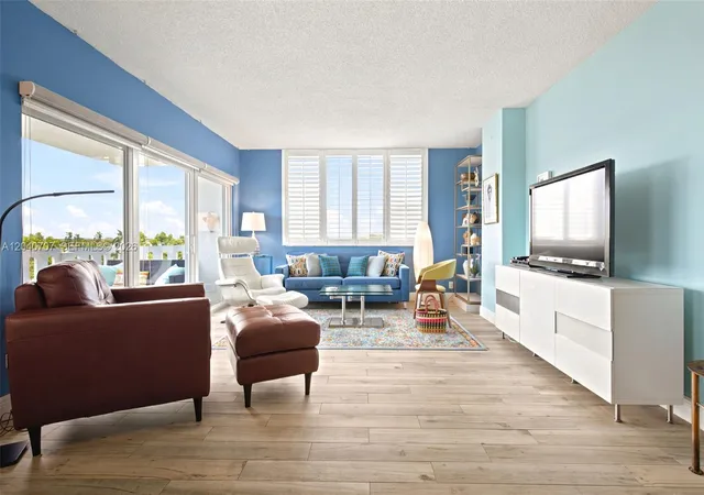 1st image of 4350 Hillcrest Dr 611 #611, Hollywood, FL 33021 | MLS# A12040707