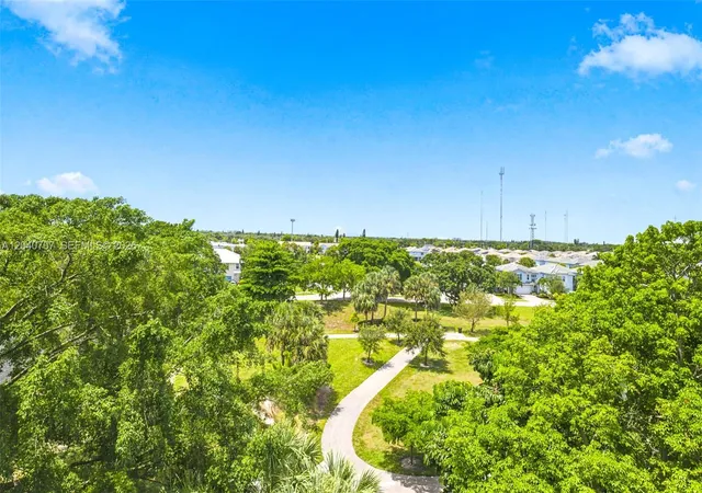 38th image of 4350 Hillcrest Dr 611 #611, Hollywood, FL 33021 | MLS# A12040707