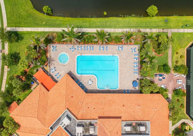 Photo 2 of Single family home for sale at 6223 Dorchester Way, Vero Beach, FL 32966 | MLS# B26043843 | Listing updated on 2026-10-08