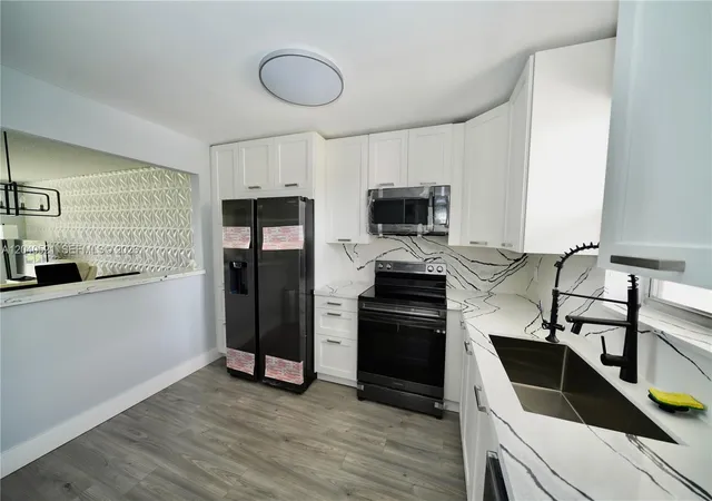 2nd image of 2541 Aragon Blvd #305, Sunrise, FL 33322 | MLS# A12040521