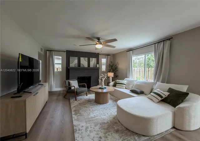 Homes for sale in Fort Lauderdale, FL | 1813 Sw 10th St, Fort Lauderdale, FL 33312 | MLS# A12040822