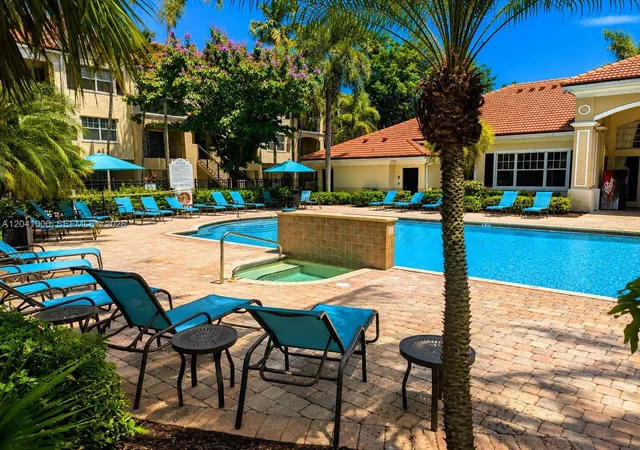 Homes for sale in Coral Springs, FL | 5980 W Sample Road, Coral Springs, FL 33067 | Houzeo