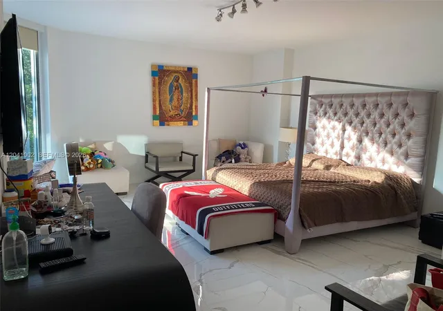 10th image of 17301 Biscayne Blvd #206, North Miami Beach, FL 33160 | MLS# A12041002