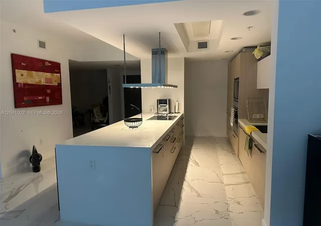 2nd image of 17301 Biscayne Blvd #206, North Miami Beach, FL 33160 | MLS# A12041002