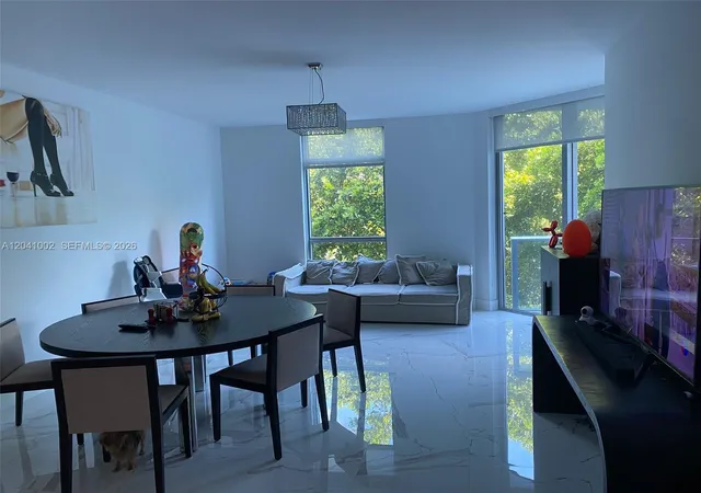 4th image of 17301 Biscayne Blvd #206, North Miami Beach, FL 33160 | MLS# A12041002