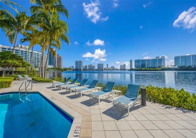 2nd image of 3255 Ne 184Th St, Aventura, FL 33160