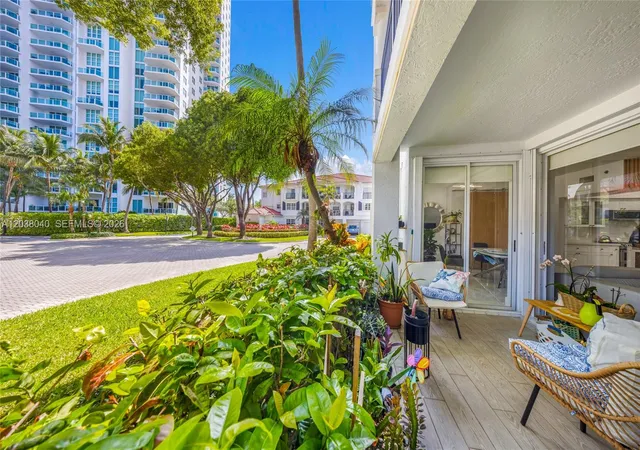 5th image of 3255 Ne 184Th St, Aventura, FL 33160