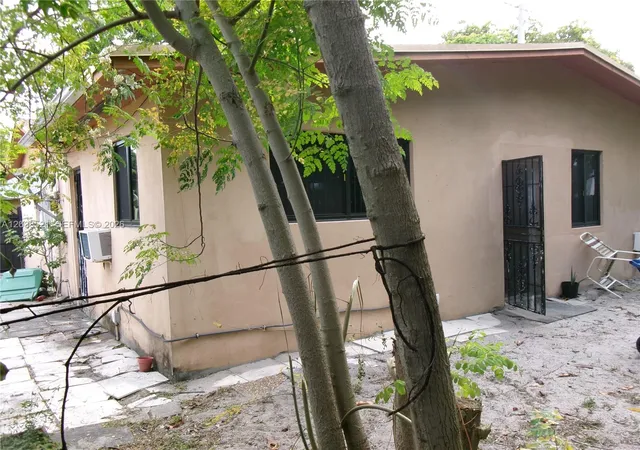 4th image of (Undisclosed), North Miami Beach, FL 33162 | MLS# A12038521