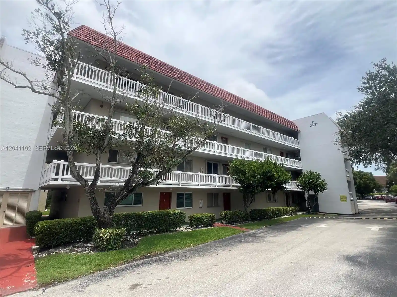 Condo for sale at 3571 Inverrary Dr #307, Lauderhill, FL 33319 | MLS# A12041102