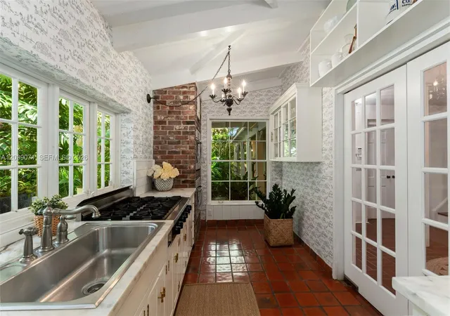5th image of 5950 Sw 128Th St, Pinecrest, FL 33156 | MLS# A12039071