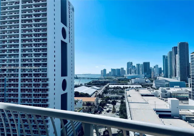 Homes for sale in Miami, FL | 1750 N Bayshore Dr #2112, Miami, FL 33132 | MLS# A12039762