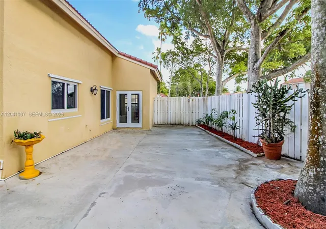 4th image of 12797 Nw 13Th St, Sunrise, FL 33323 | MLS# A12041307
