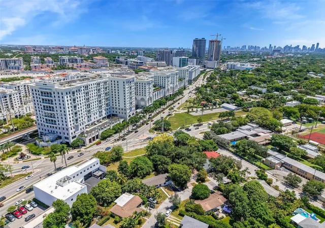 Homes for sale in Coral Gables, FL | 211 Washington Dr, Coral Gables, FL 33133 | MLS# A12041100