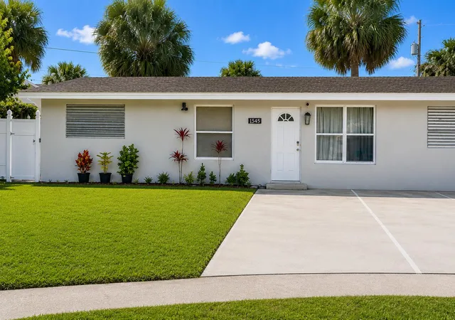 Photo 1 of Single family home for sale at 1545 South 24th Ct, Riviera Beach, FL 33404 | MLS# B26044167 | Listing updated on 2026-09-23