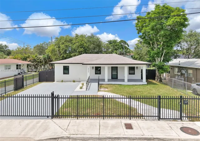 2nd image of 6039 Sw 63rd Ter, South Miami, FL 33143 | MLS# A12041400