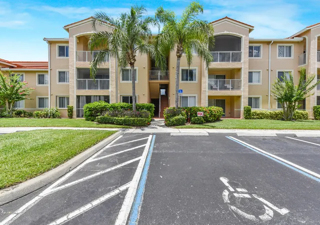Photo 2 of Condo for sale at 1590 S 42nd Circle #106, Vero Beach, FL 32967 | MLS# B26044272 | Listing updated on 2026-10-03