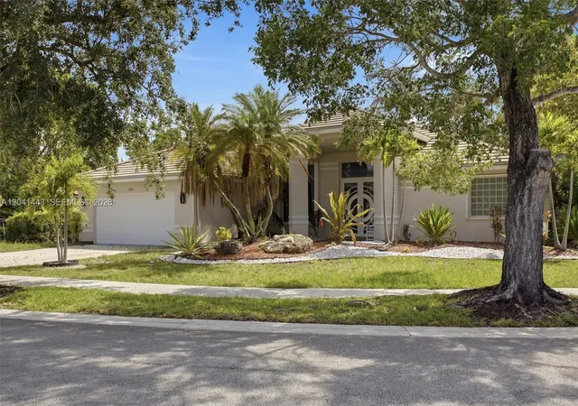 Homes for sale in Weston, FL | 241 Fairmont Wy, Weston, FL 33326 | MLS# A12041443